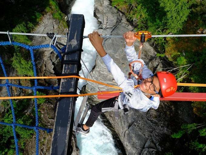 https://www.norway-adventures.com/wp-content/uploads/2022/11/Fjord-Adrenaline-Family-Adventure_DAY-11-Zipline-and-Rauma-river.jpg