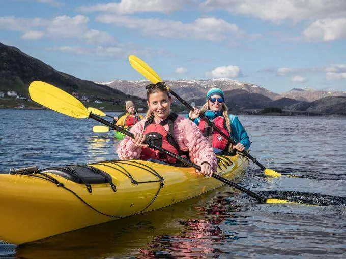 https://www.norway-adventures.com/wp-content/uploads/2025/02/Guided-kayak-tour-Bremanger-Photo-by-Thomas-Bickhardt.jpg